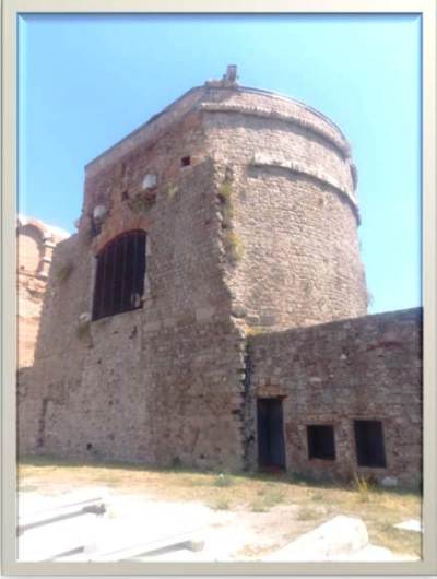 BERGAMA KIZIL KİLİSE KULE ZEN ANADOLU
